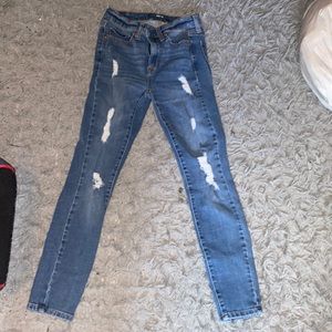 Aero high rise jegging, size 2, dark washed!